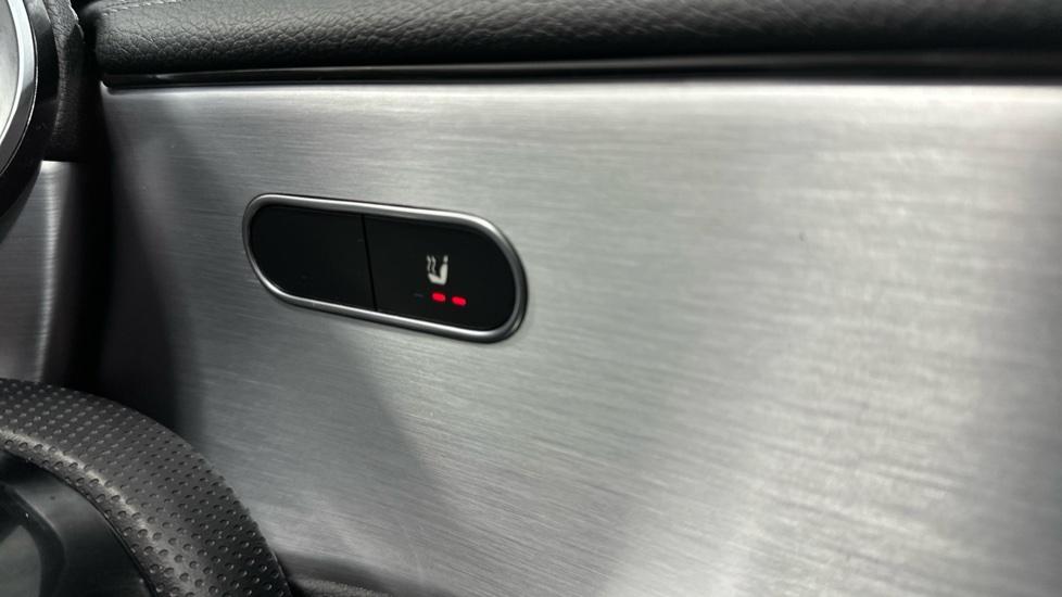 Heated Seats 