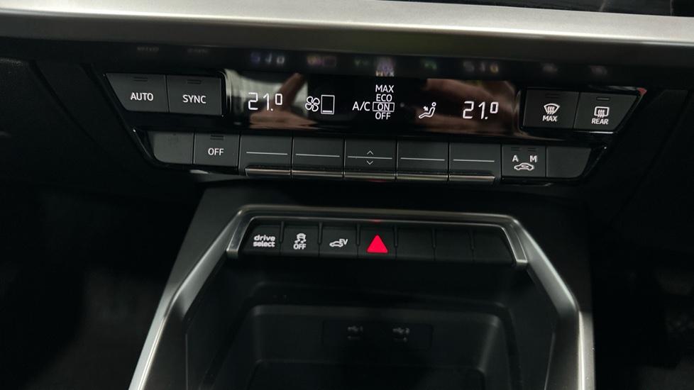 Air Conditioning /Dual Climate Control 