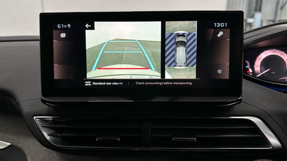 Rear View Camera /360/Park Pilot 