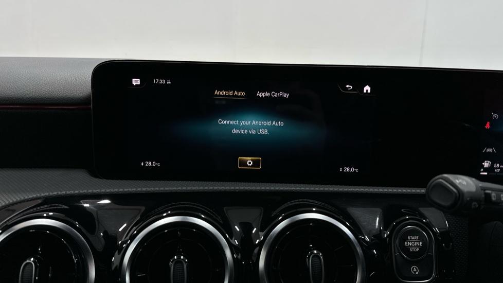 Apple Car Play & Android Auto