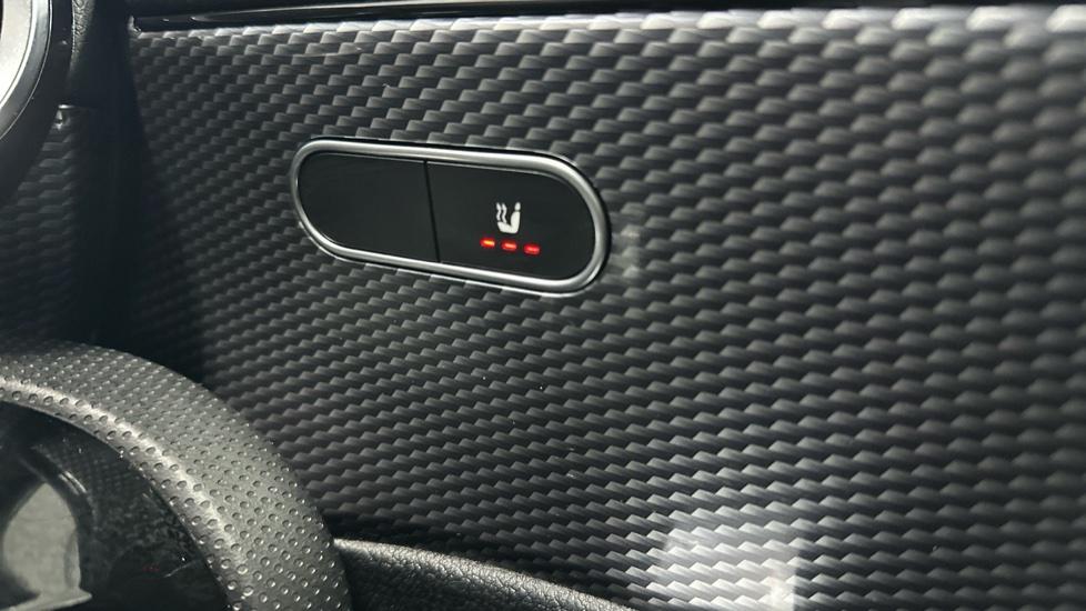 Heated Seats 