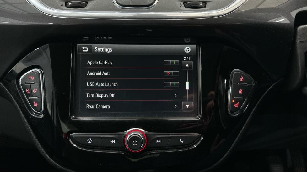 Apple Car Play & Android Auto