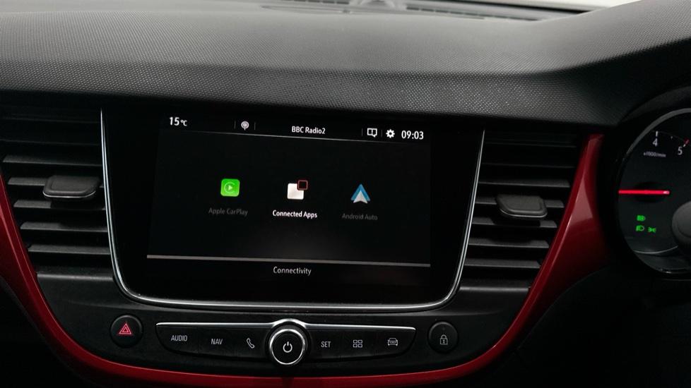 Apple Car Play & Android Auto