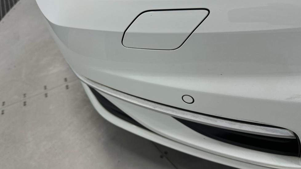 Headlight Washers/Front Parking Sensors 