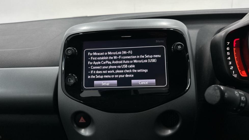 Apple Car Play & Android Auto