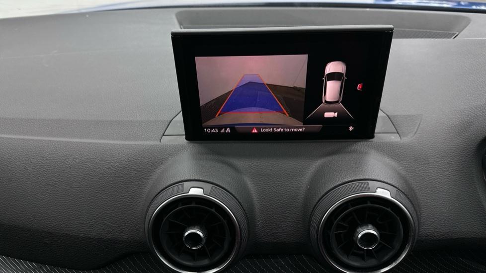 Rear view camera/Park Pilot 