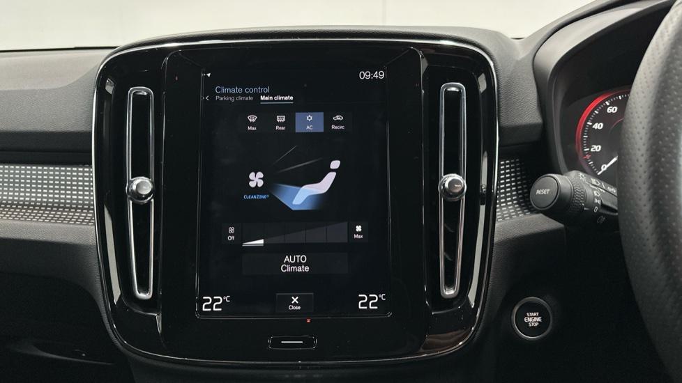 Dual Climate Control / Air Conditioning 