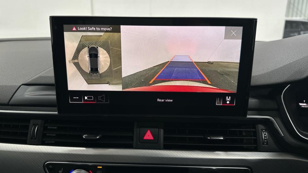 Rear View Camera /360/Park Pilot 