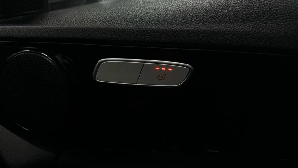 Heated Seats 