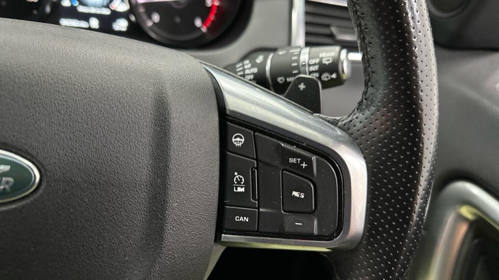 Cruise Control / Speed Limiter / Paddle Shift / Heated Steering Wheel