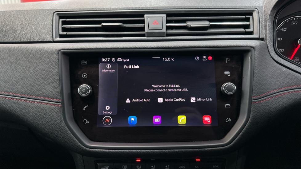 Apple Car Play & Android Auto