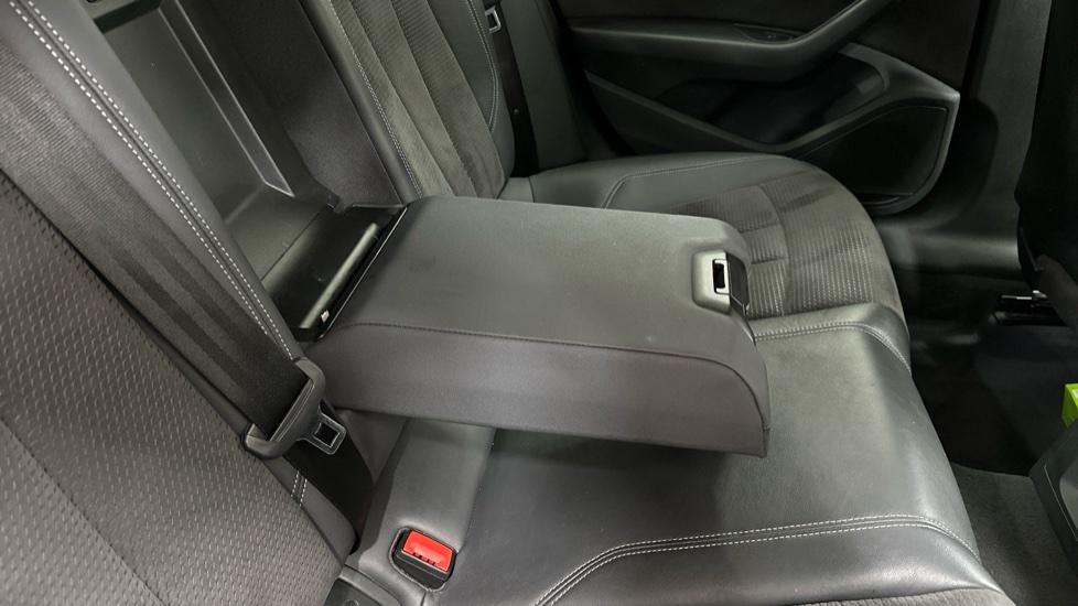 Rear Armrest 