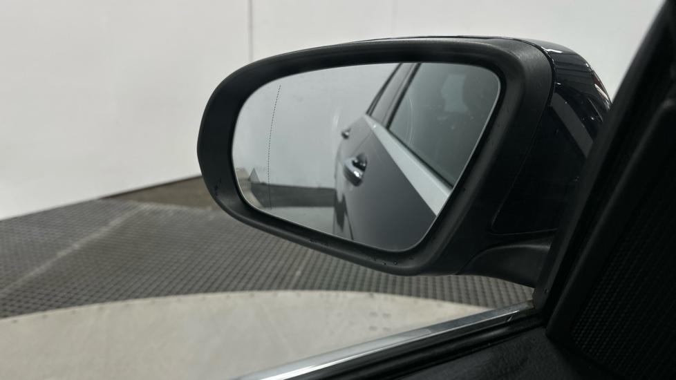 Blind Spot Monitoring System 