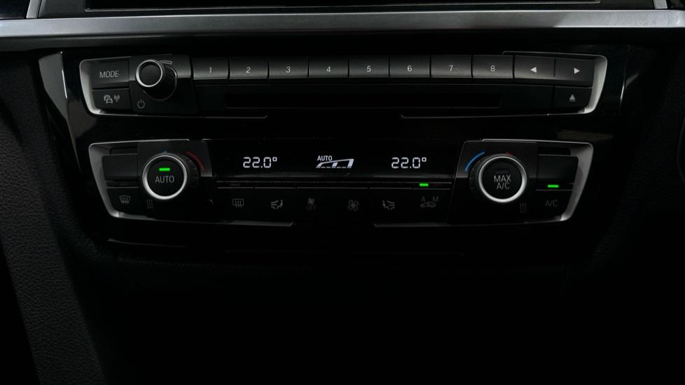 Air Conditioning /Dual Climate Control 