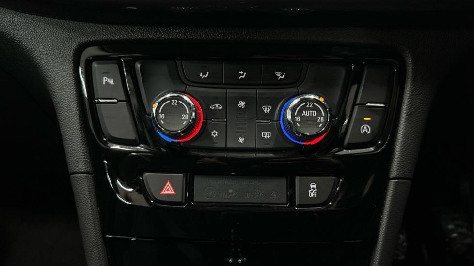 Air Conditioning /Dual Climate Control/Auto Stop Start 