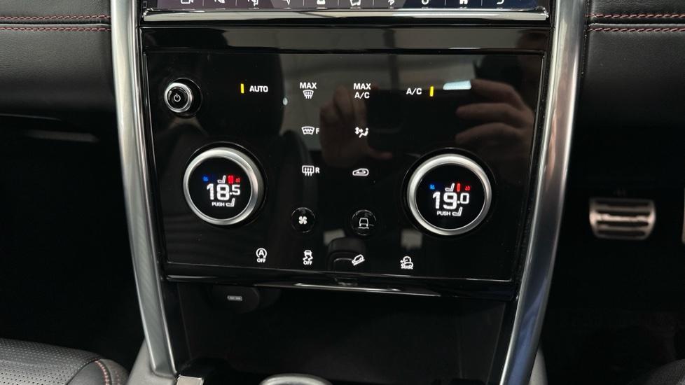 Air Conditioning /Dual Climate Control/Heated Seats 