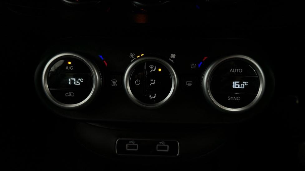 Air Conditioning /Dual Climate Control 