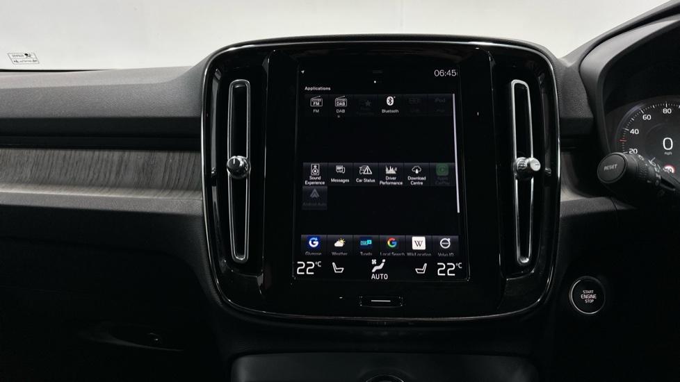 Apple Car Play & Android Auto