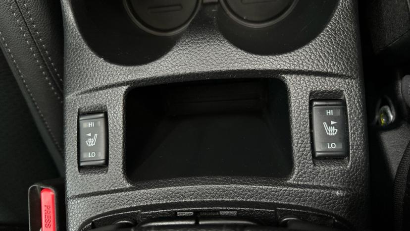 Heated Seats 