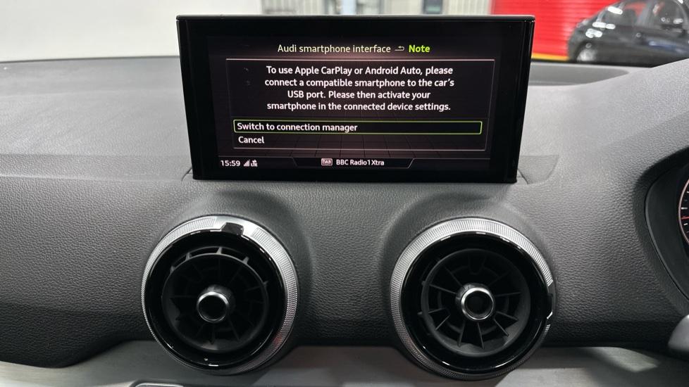 Apple Car Play & Android Auto