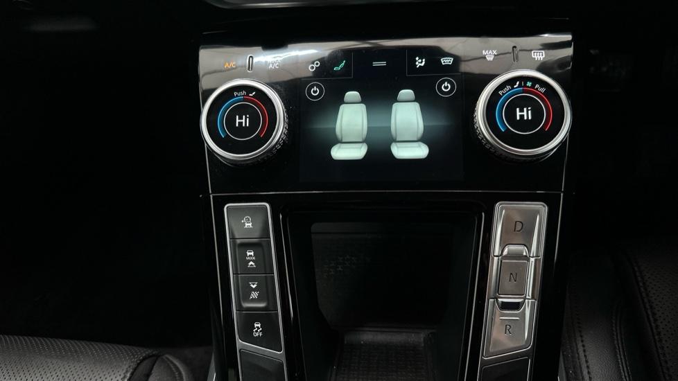 Air Conditioning /Dual Climate Control/Heated Seats 