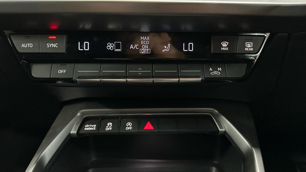 Air Conditioning /Dual Climate Control/Auto Stop Start 