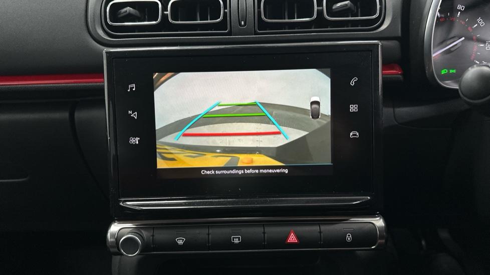 Rear View Camera /Park Pilot