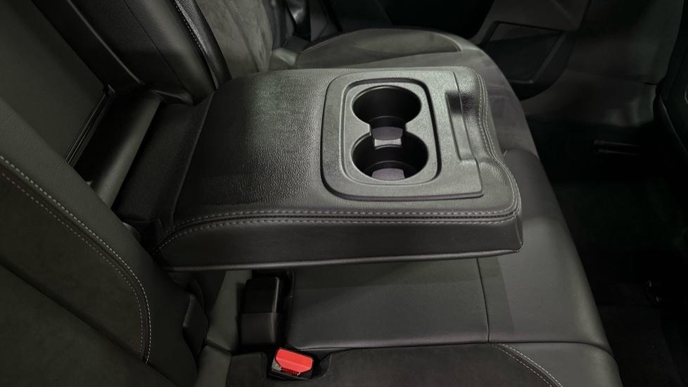 Rear Armrest/ Cup Holder