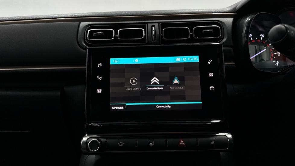 Apple Car Play & Android Auto