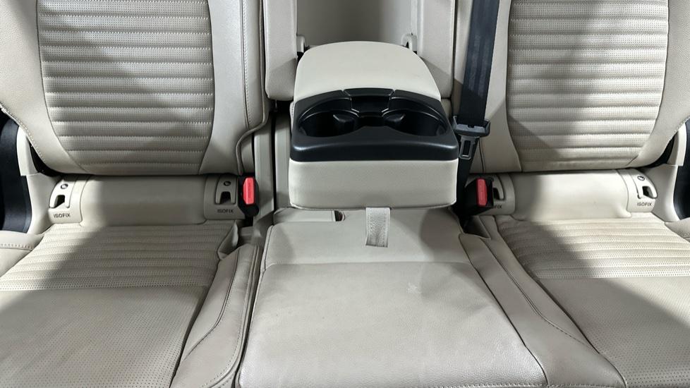 Rear Armrest/ Cup Holder