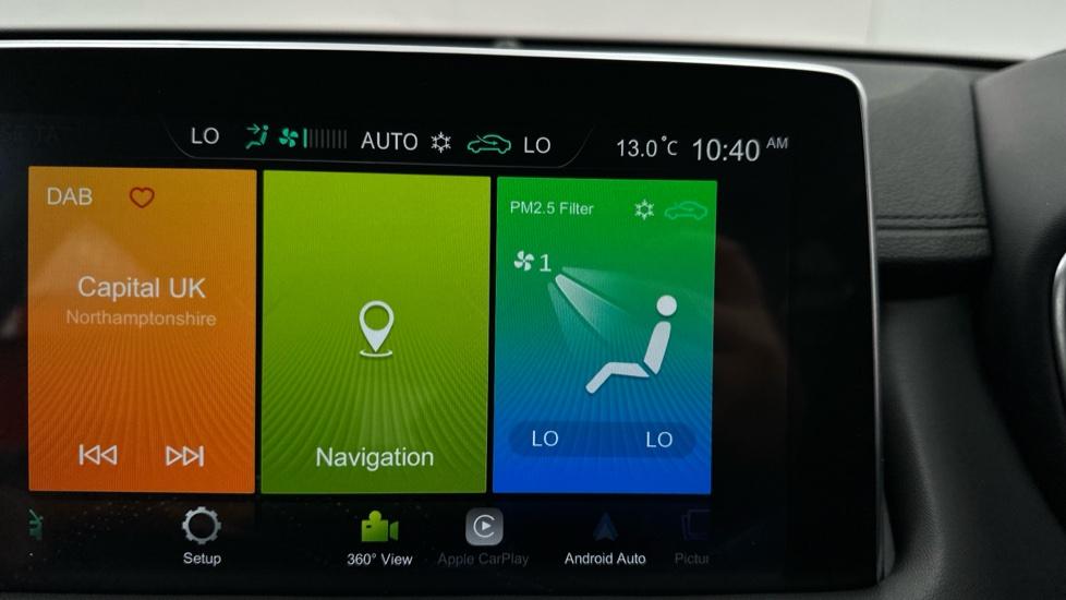 Apple Car Play & Android Auto