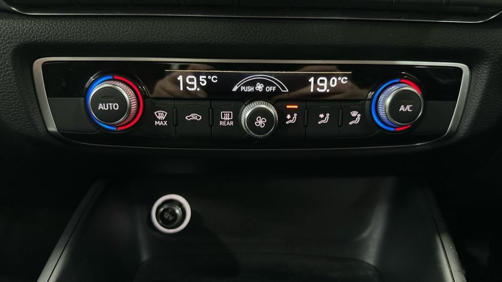 Air Conditioning /Dual Climate Control 