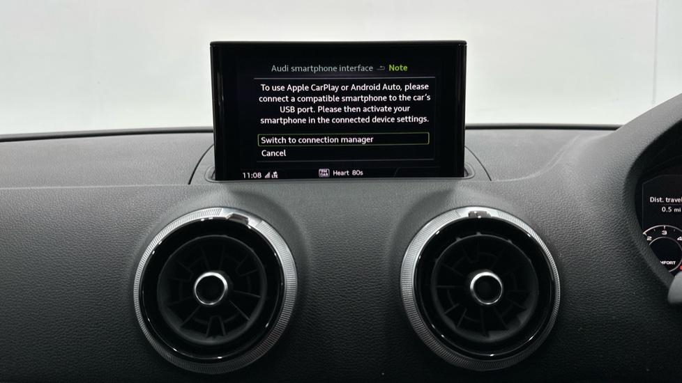 Apple Car Play & Android Auto