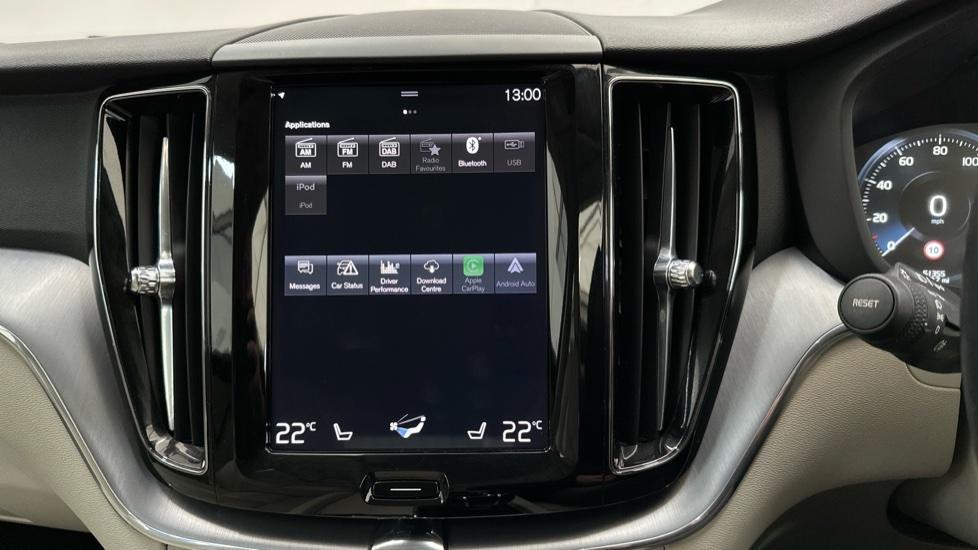 Apple Car Play & Android Auto