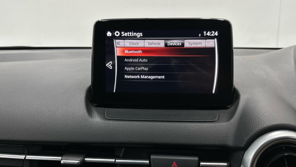 Apple Car Play & Android Auto