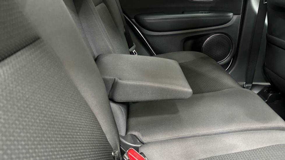 Rear Armrest 