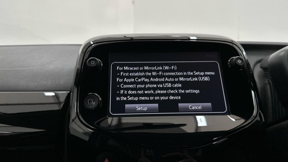 Apple Car Play & Android Auto