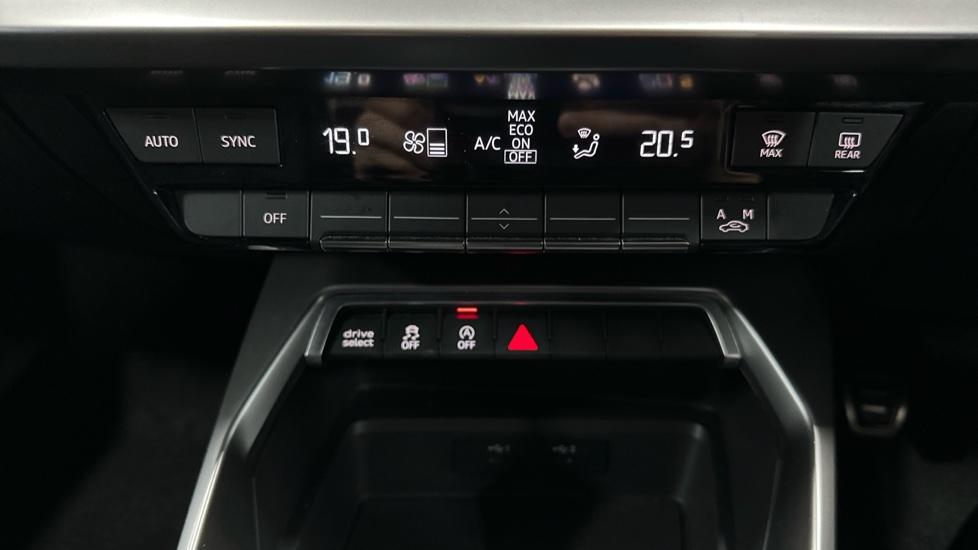 Air Conditioning /Dual Climate Control/Auto Stop Start 