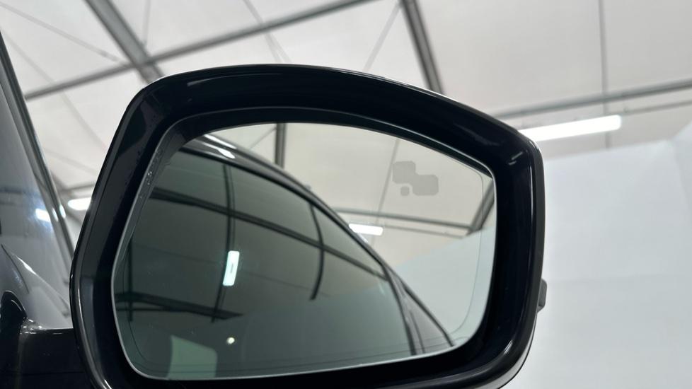 Blind Spot Monitoring System 