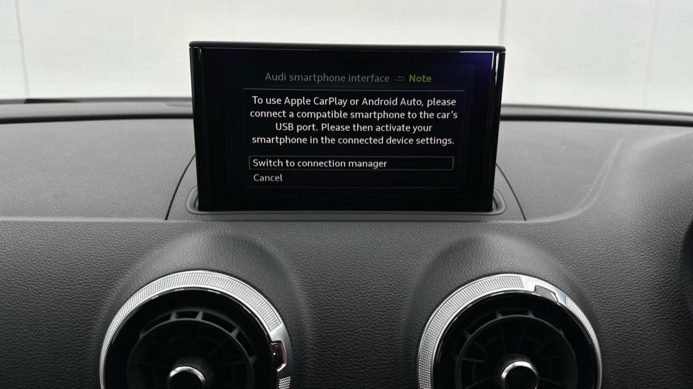 Apple Car Play & Android Auto