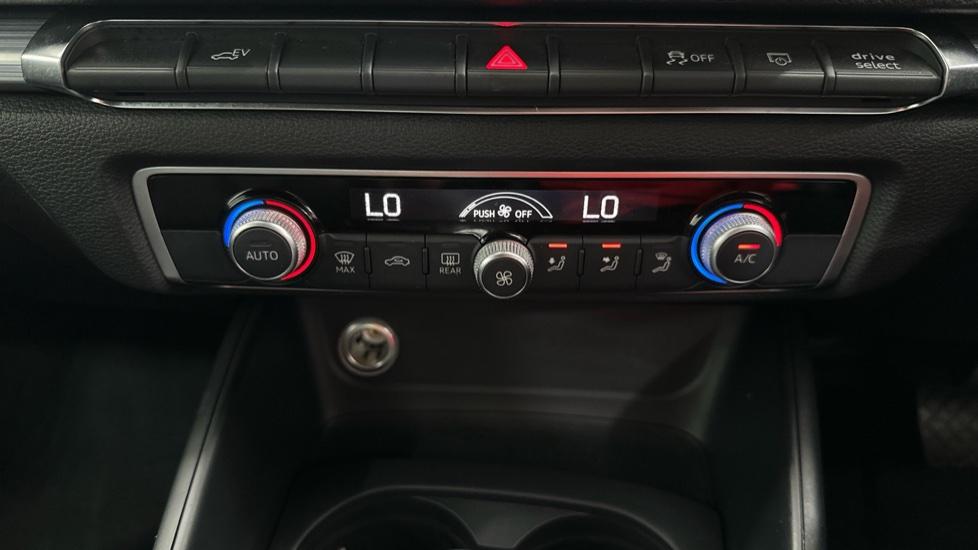 Air Conditioning /Dual Climate Control 