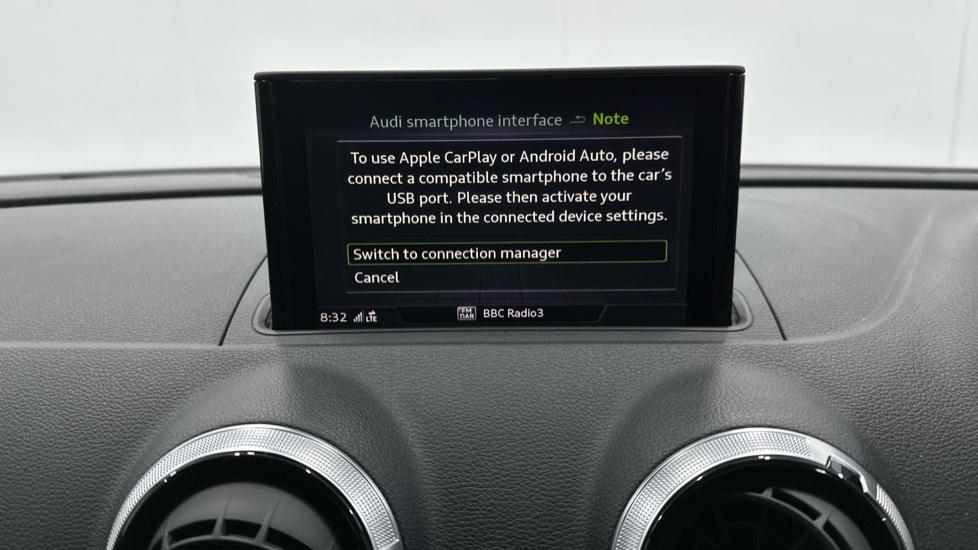 Apple Car Play & Android Auto