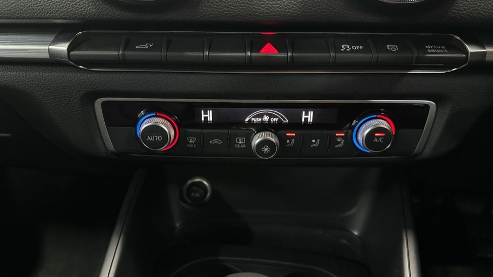 Air Conditioning /Dual Climate Control 