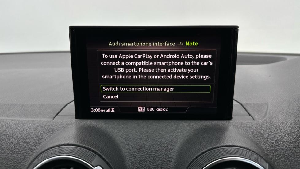 Apple Car Play & Android Auto