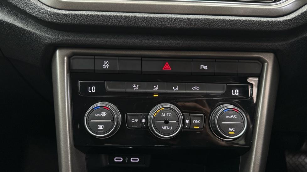 Auto Stop Start /Air Conditioning /Dual Climate Control