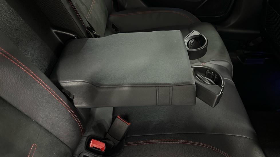 Rear Armrest/ Cup Holder