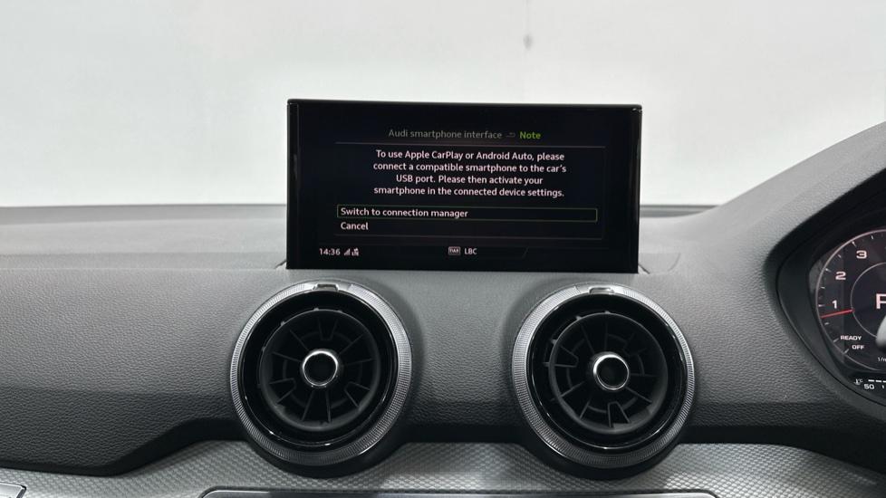 Apple Car Play & Android Auto