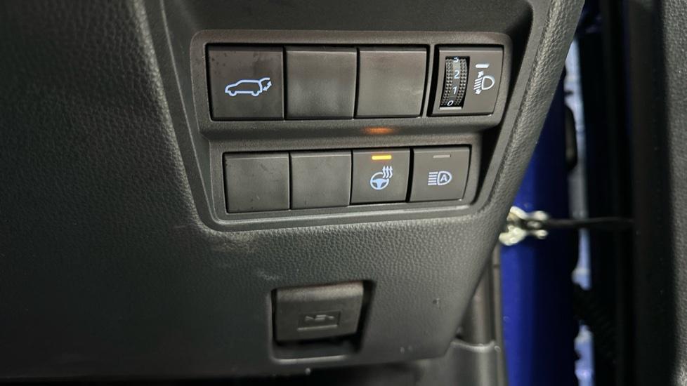 Electronic Boot / Heated Steering Wheel 