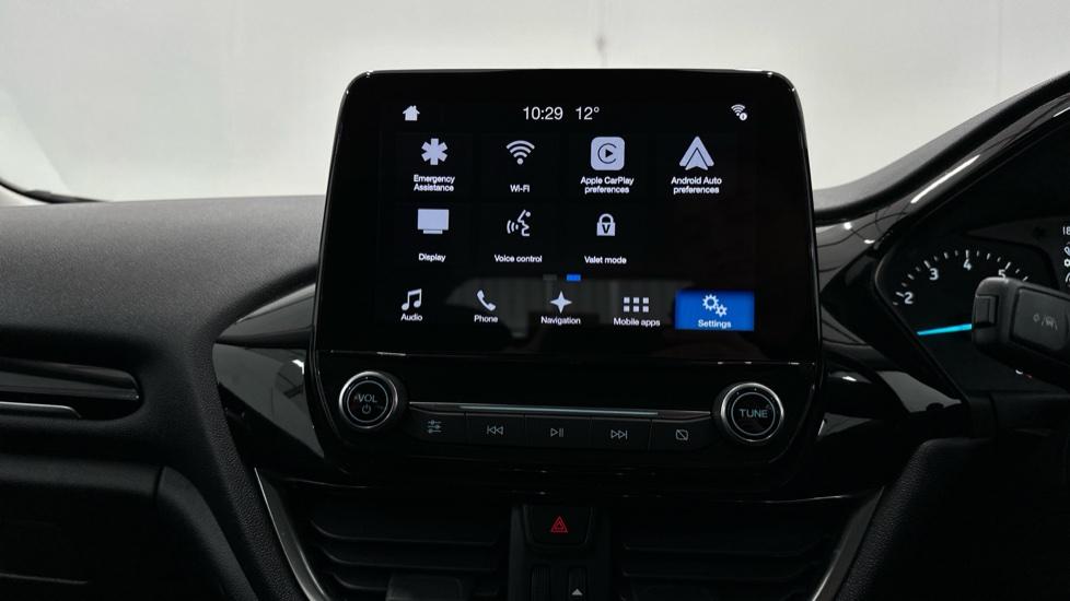 Apple Car Play & Android Auto