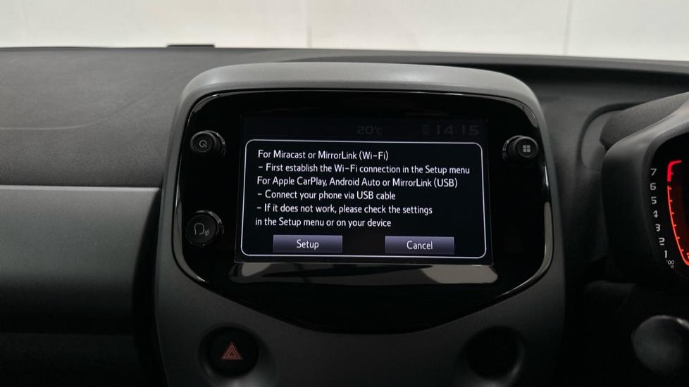 Apple Car Play & Android Auto